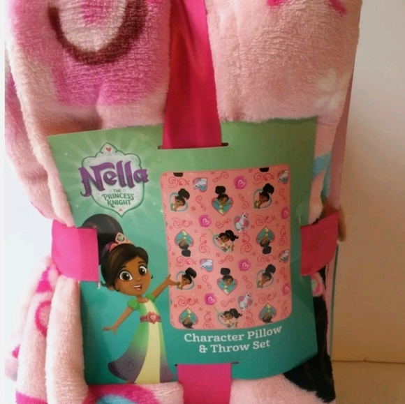 Nickelodeon ~ "Nella The Princess Knight" ~ Throw & Pillow Set - Picture 11 of 12